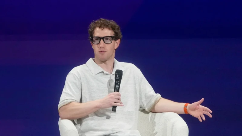 Mark Zuckerberg Reportedly Assembling Team to Develop 'Superintelligence' Mark Zuckerberg Reportedly Assembling Team to Develop 'Superintelligence'
